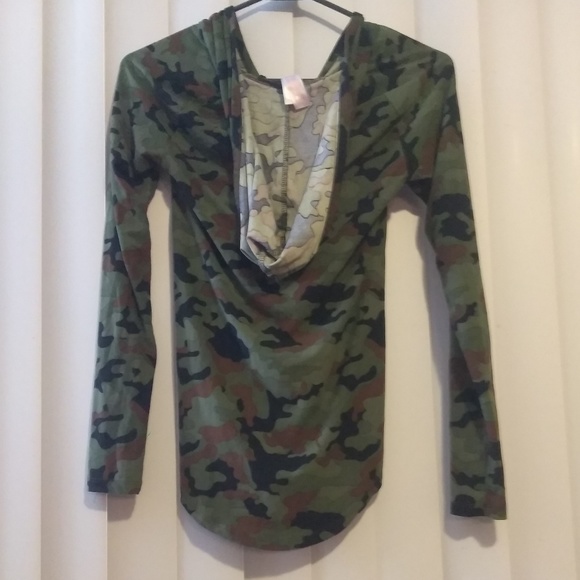 NO BO Camo Hoodie - Picture 3 of 3